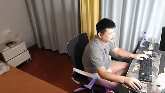 zhang1118 Live XXX-chat