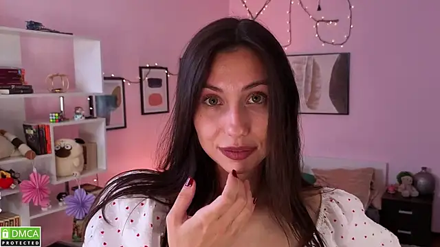 RuthClayton Adlı Modelin Canlı XXX Sohbeti