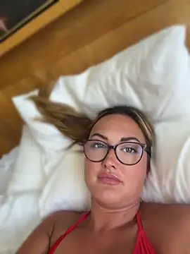 Chat XXX ao vivo de Crystal_xox
