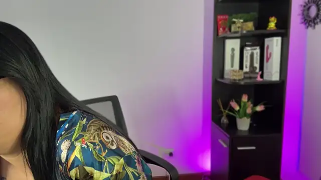 Živý XXX chat karimelee_