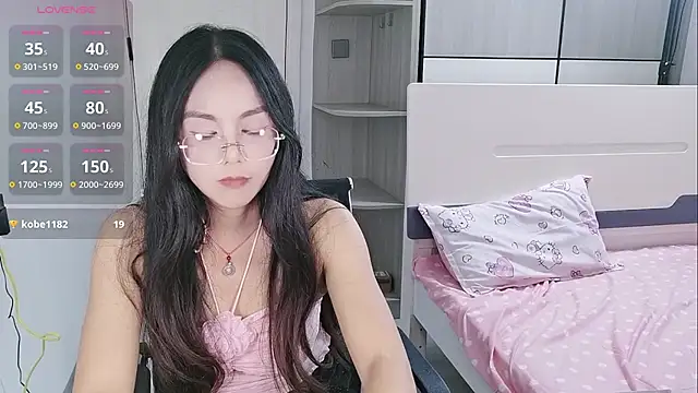 yishan-22 live XXX chat