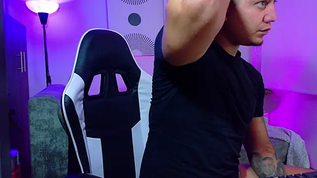 _robertobaggioo Chat XXX live