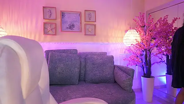 Czat XXX na żywo – MeganLowell