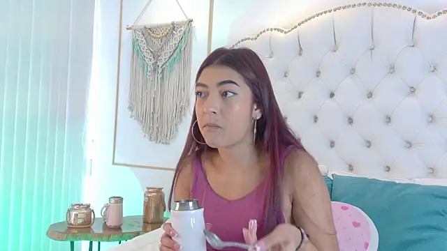 دردشة Sara_funy الجنسية المباشرة