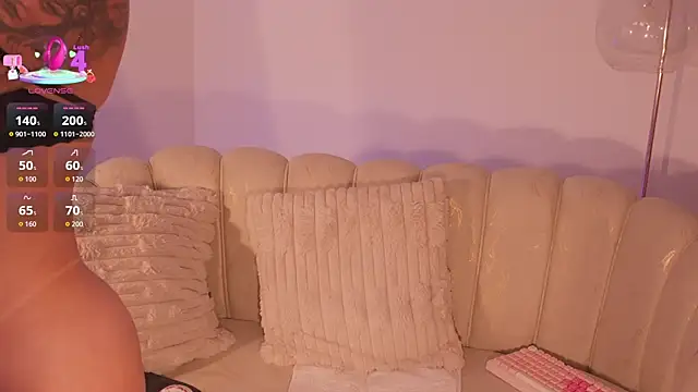 MadelineFox élő XXX-chatje
