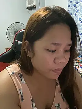 -CLARAMommy-'s Live XXX Chat