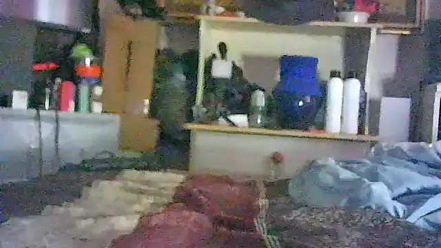 CR3M3_FIR3's Live XXX Chat