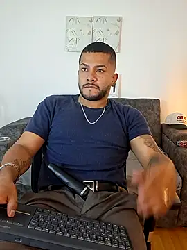 BrunoSilva_'s Live XXX Chat