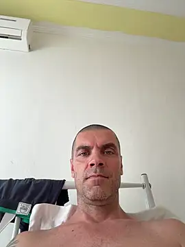 SIRMASTERDOMINATORXXL 现场XXX聊天