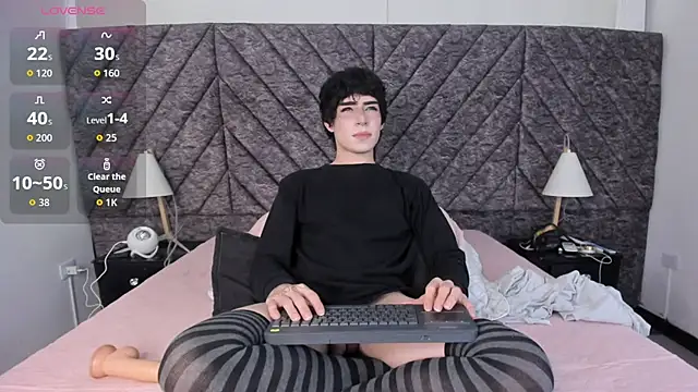 DemonFoxx élő XXX-chatje