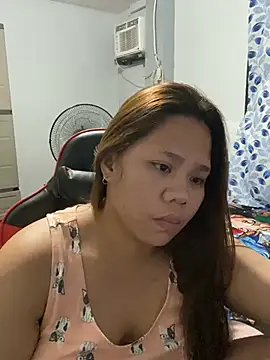 -CLARAMommy-'s Live XXX Chat