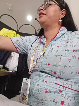 SOFI__10のライブXXXチャット