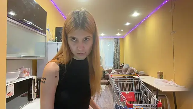 LinZavr's Live XXX Chat