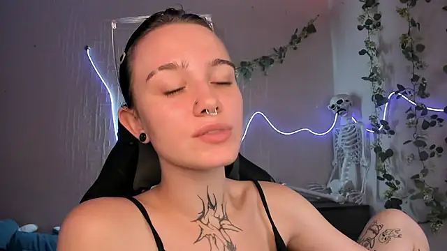 Elastikisss Chat XXX in diretta