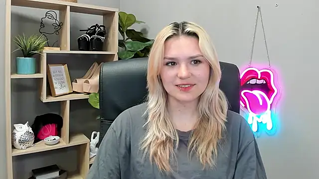 SweetLilyxo: απευθείας συνομιλία ΧΧΧ