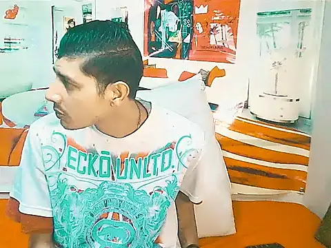 IndianSavageMale 라이브 XXX 채팅