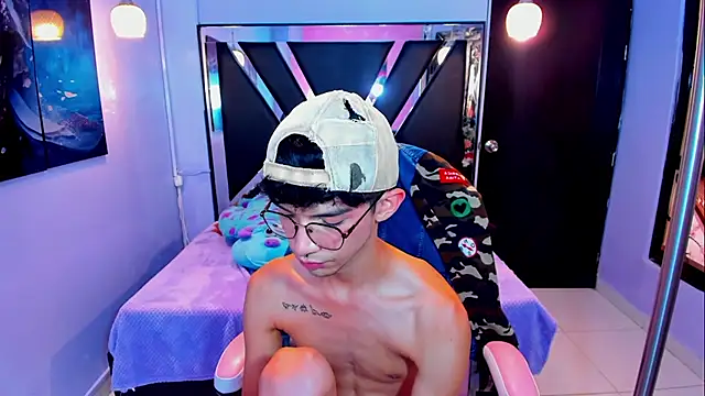LiamHeatx 라이브 XXX 채팅