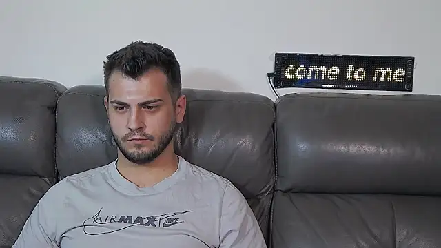 CrazyDom1's Live XXX Chat