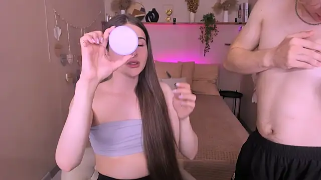 RoxyMorris élő XXX-chatje