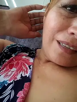 Kazsandraa 라이브 XXX 채팅