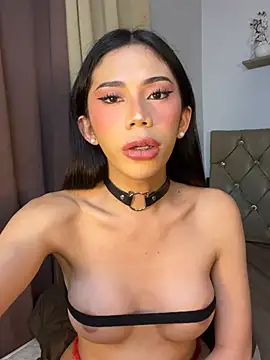 CassandraLovve live XXX chat