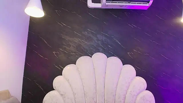 _MiaBrown_'s Live XXX Chat