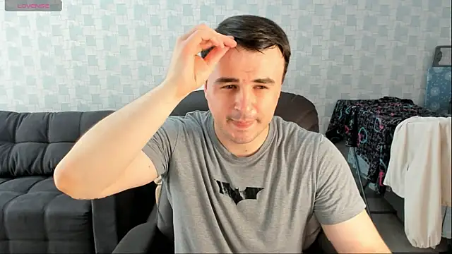 Bruce_Wayne9 Adlı Modelin Canlı XXX Sohbeti