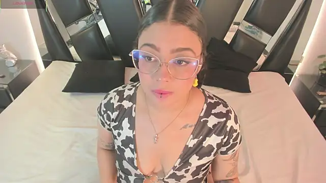 Chat XXX ao vivo de antonelllepiercee