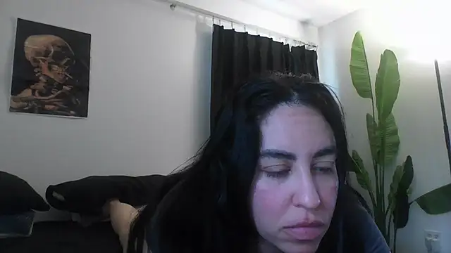 WetFlower69's Live XXX Chat