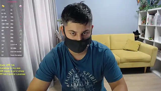 Tomguys Adlı Modelin Canlı XXX Sohbeti