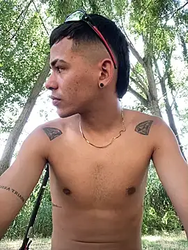 hamzel23 Live XXX-Chat