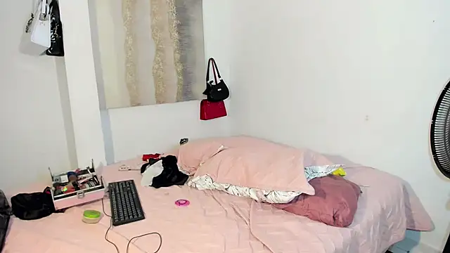 HUGE_BLACKCOCK's Live XXX Chat