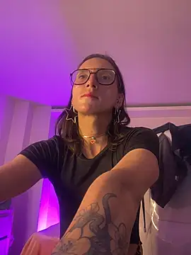 Elysianpair Chat XXX live