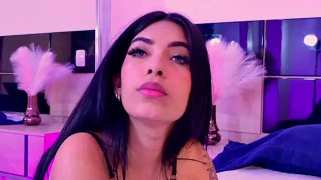 XXX chat uživo modela AlissonRossi