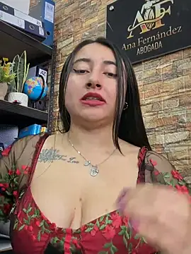 Chatroom XXX en direct de _Sarah-Office1