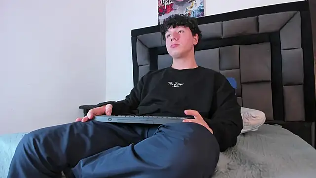 הופעת וובקאם של Liam_saint