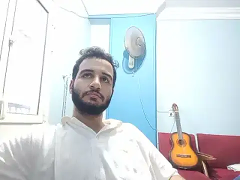 SALLY_OMAR_n Webbikameraesitys