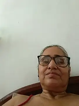Chat +18 de _candi ao vivo