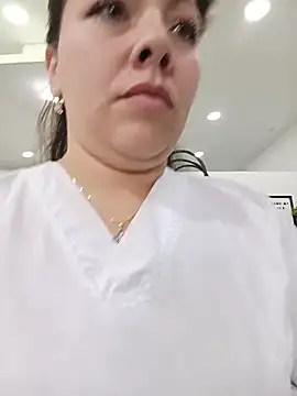 SARA_21-'s Live XXX Chat