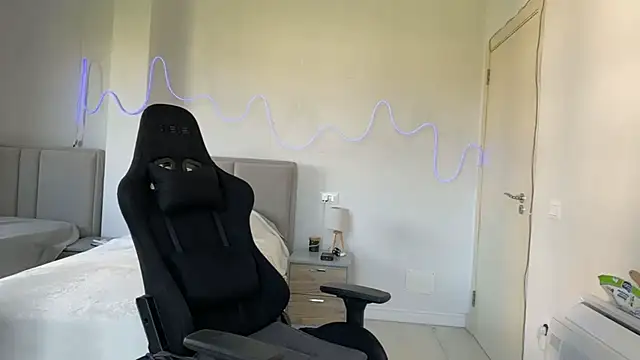 PrincesSsLilu Chat XXX live