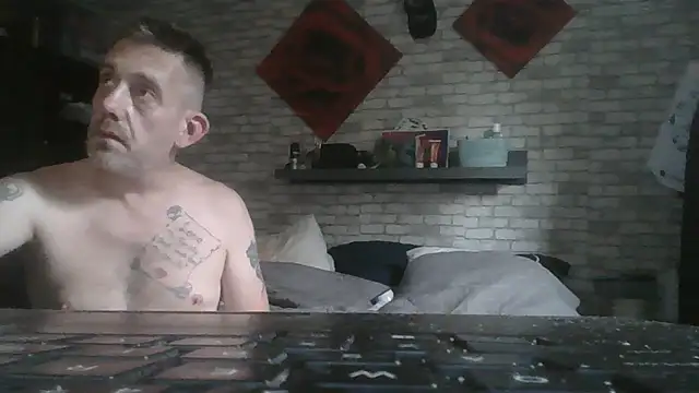 pietjebelxxkaar81xx – Live XXX-chat