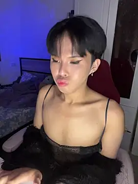 Chatroom XXX en direct de Plaxxxtique