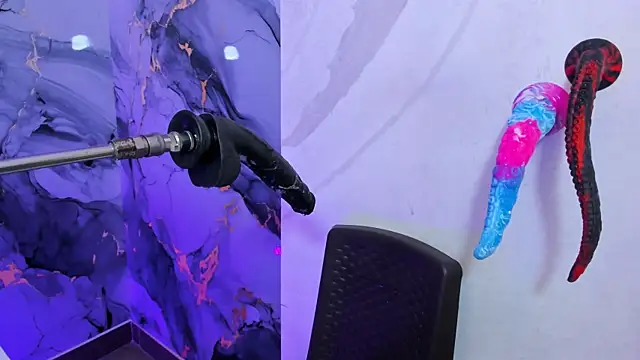 Czat XXX na żywo – Emily_Evo