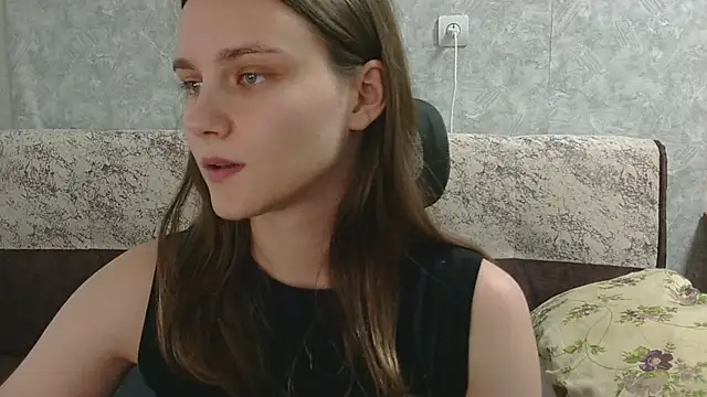 DolcezzaCream's Live XXX Chat