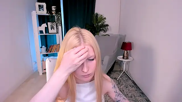 Laly_Peach's Live XXX Chat