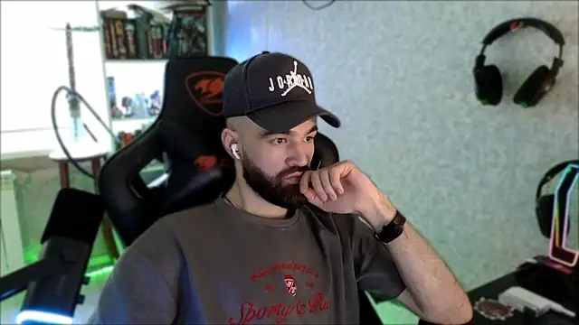 _Serious_Man Chat XXX live