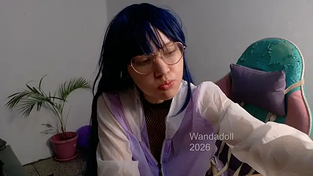 Chatroom XXX en direct de WandaDoll