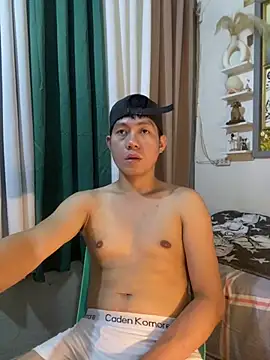 xshyboyx 라이브 XXX 채팅