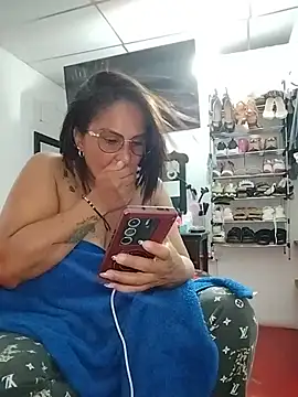 Katy_9523's Live XXX Chat