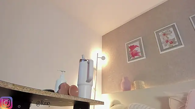 roxannegomez élő XXX-chatje